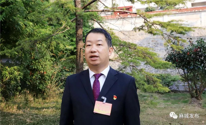 程华斌.jpg